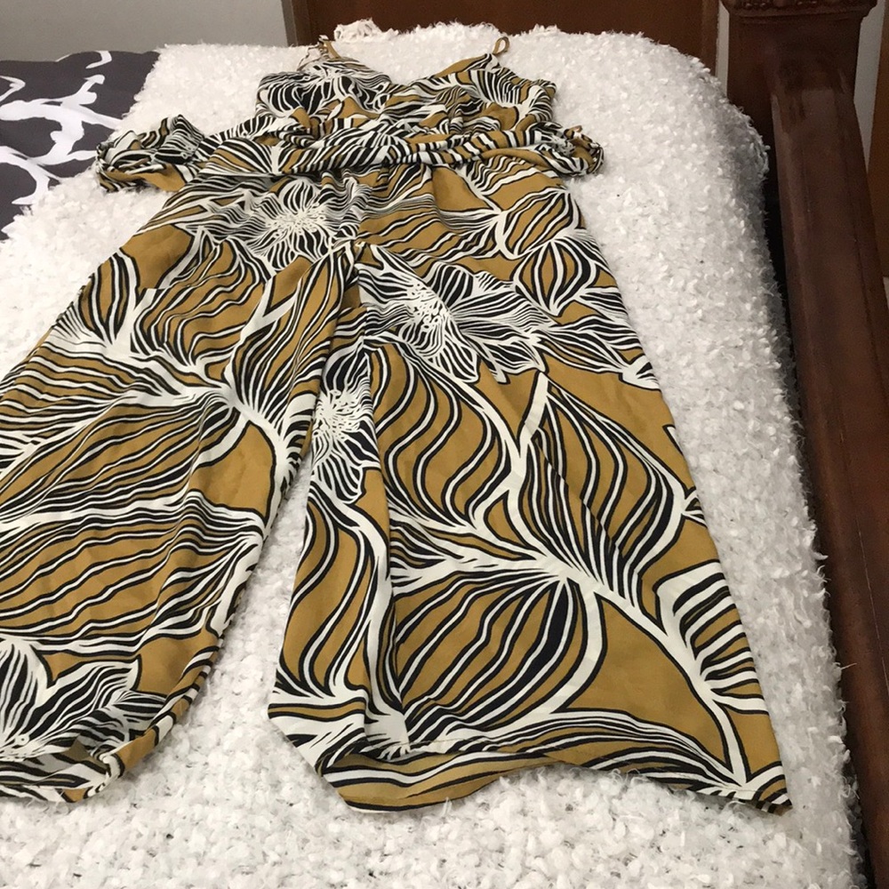 Jumpsuit - Picture 3 of 3